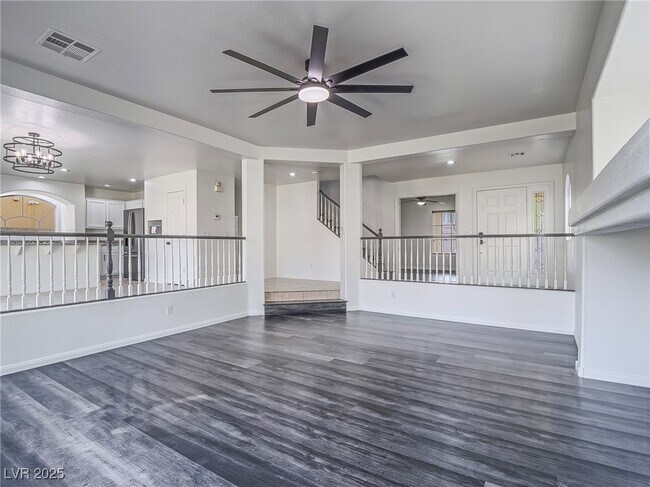 Building Photo - 10898 Carberry Hill St