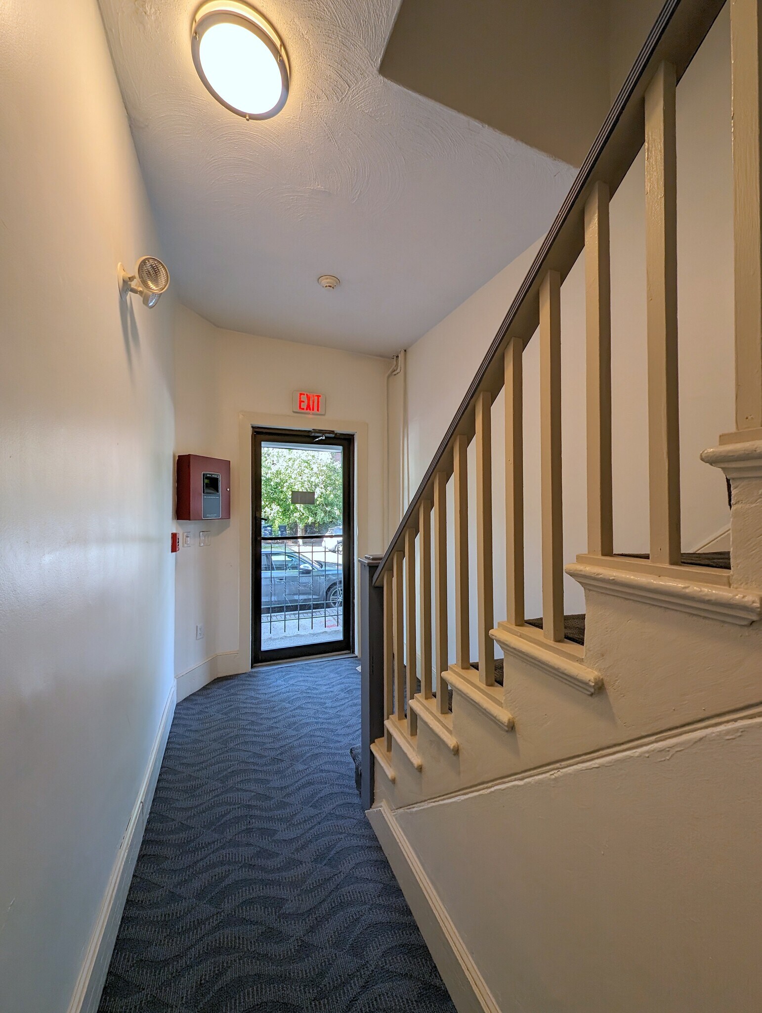 Building Photo - 356 Somerville Ave