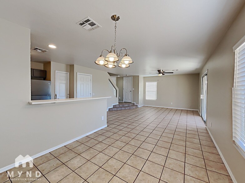 Building Photo - 12105 W Flores Dr