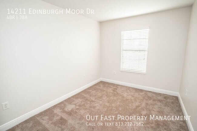 Building Photo - Spacious and Modern 4-Bedroom Home with a ...