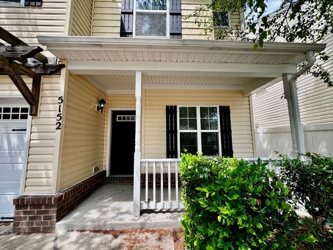 Building Photo - 3 bedroom home in sought after Whitaker Place, Virginia Beach