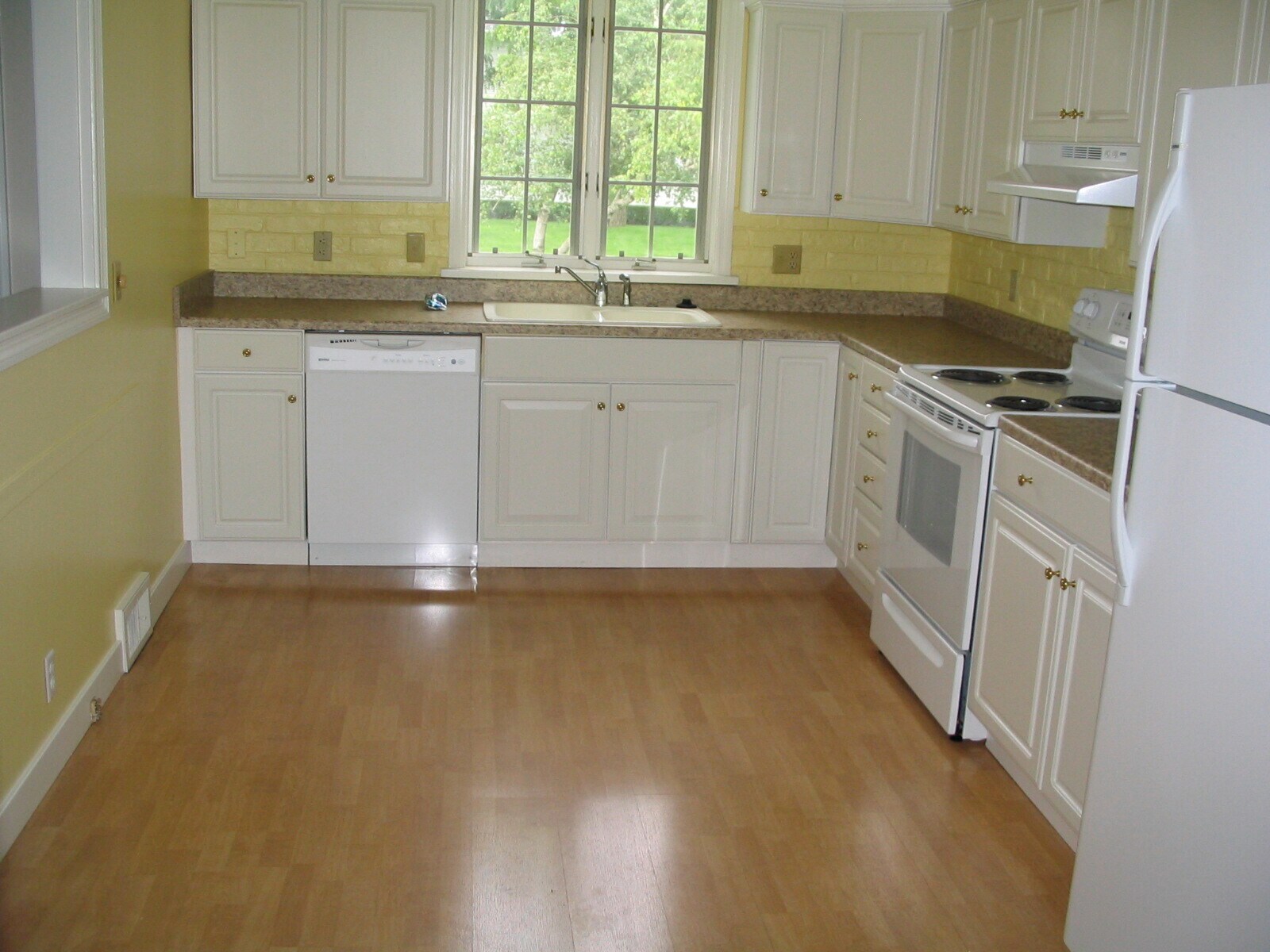 Building Photo - 312 W Auglaize St