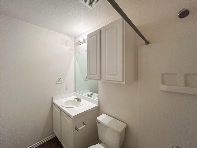 Building Photo - 232 Brandons Way