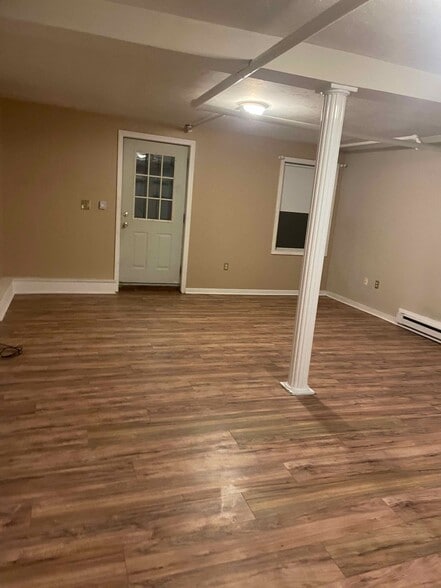 Building Photo - 132 Summer St