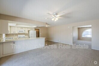 Building Photo - 1556 W Peralta Ave