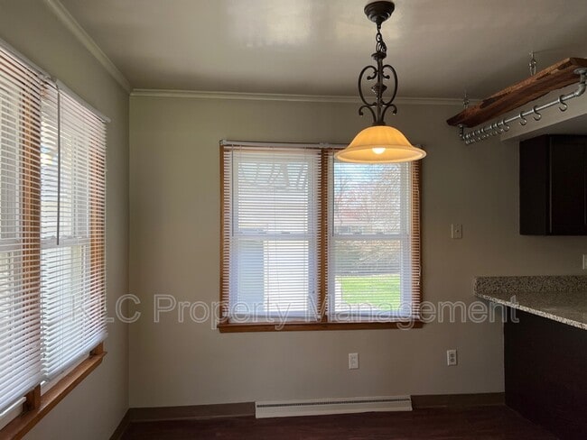 Building Photo - 7218 Maryland Dr