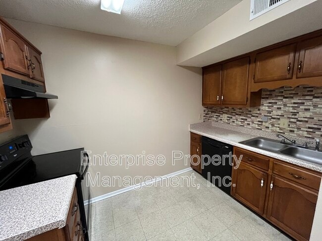 Building Photo - 3729 Wyndance Cove