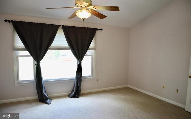 Building Photo - 17105 Thatcher Ct