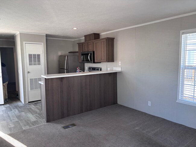 Building Photo - 37 Pansy Dr