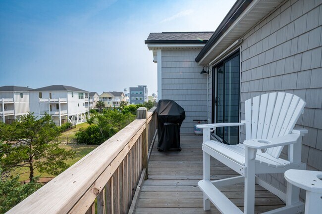 Building Photo - PLAN AND SECURE YOUR WINTER GETAWAY NOW, W...