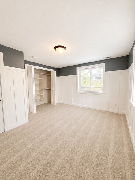 Building Photo - 7136 Ponderosa Dr