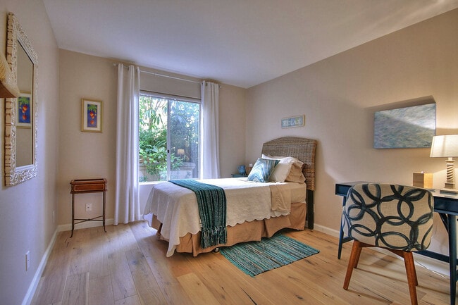 Building Photo - PRIVACY, SERENITY, AND RESORT STYLE LIVING...
