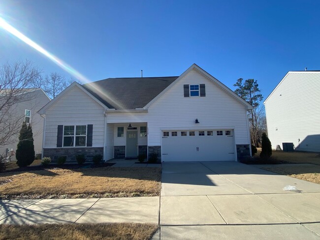 Primary Photo - AVAILABLE NOW-BEAUTIFUL 4 BEDROOM 4 BATH H...