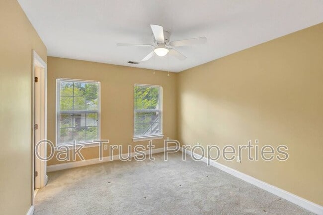 Building Photo - 126 Tuscany Ct
