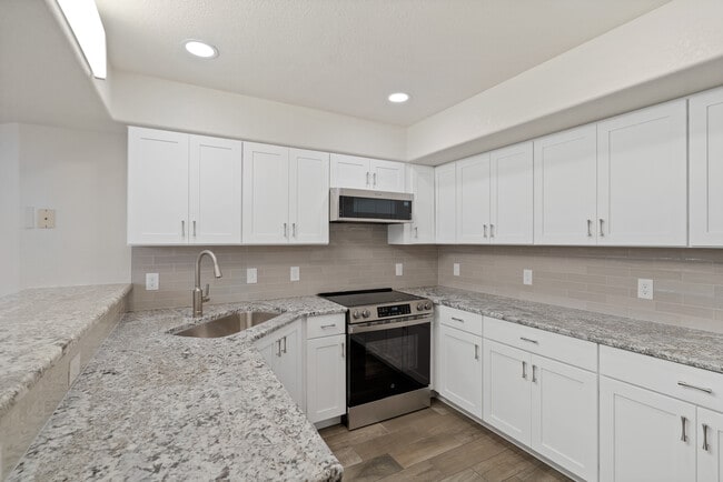 Building Photo - 4295 Desert Springs Trail