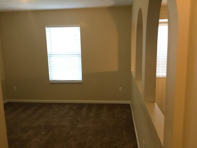 Building Photo - 7648 Harwood Ct