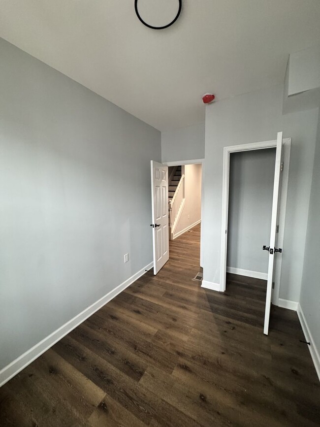 Building Photo - Spacious Rental Property in Baltimore!!