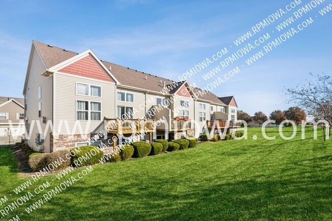 Building Photo - 7878 Cottonwood Ln