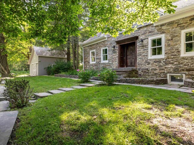 Building Photo - 50 Rose Hill Rd