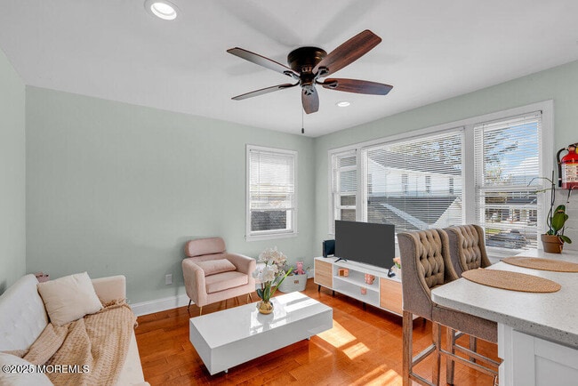 Building Photo - 1202 D St