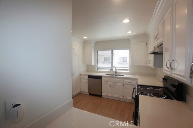 Building Photo - 28116 Ridgepoint Ct