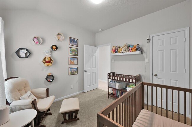 Building Photo - 2233 Forest Chestnut Dr