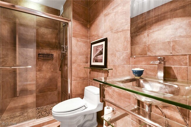 Building Photo - 12700 Lake Ave