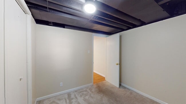 Building Photo - 7030 Clayton Rd