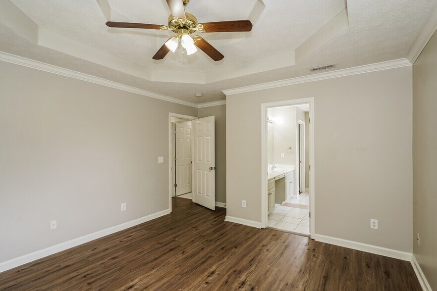 Building Photo - 106 Edgewater Pl