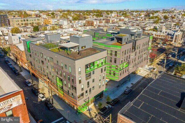 Primary Photo - 1501 N 31st St
