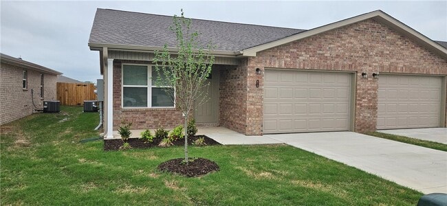 Building Photo - 613 NW 69th Ave