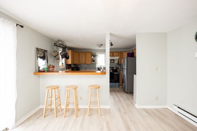 Building Photo - 90 Brightwood Ave