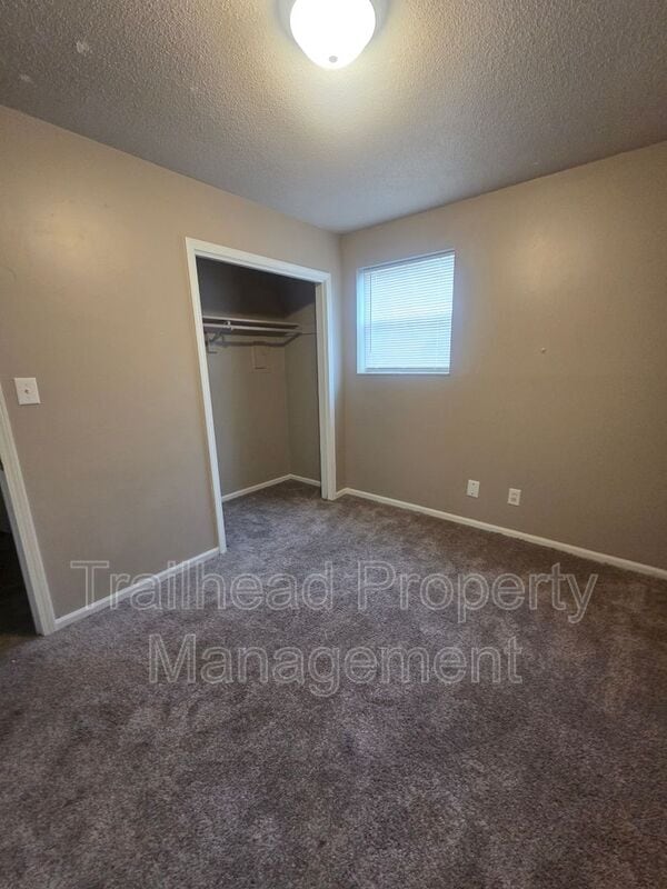 Building Photo - 13121 6 St