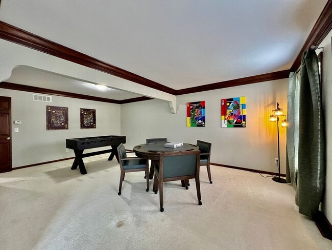 Building Photo - 7033 Willowood Dr