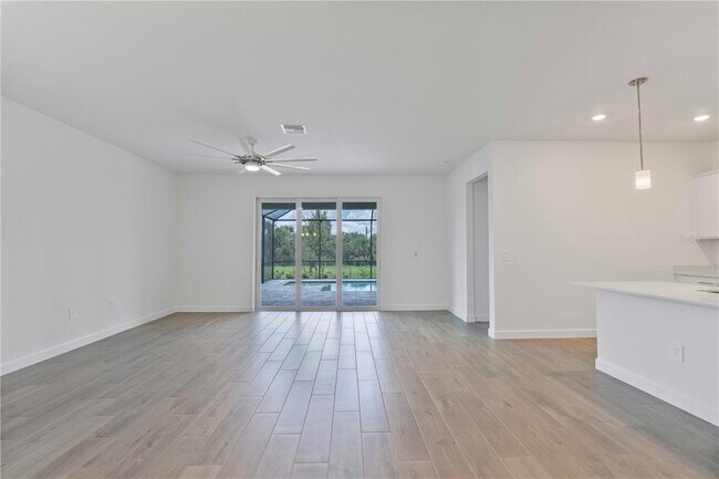 Building Photo - 15077 Jadestone Dr