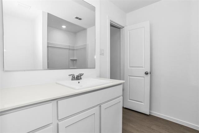 Building Photo - 2022 Shady Oaks Dr