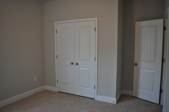 Building Photo - 493 Cocobolo Dr
