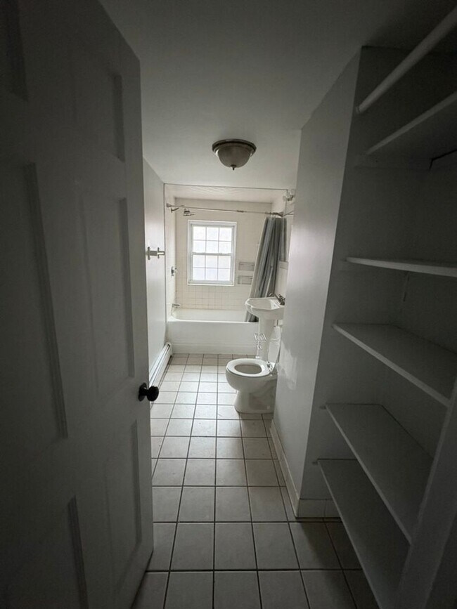 Building Photo - Spacious 4-Bedroom, 2-Bath Townhouse in Downtown Ware, MA