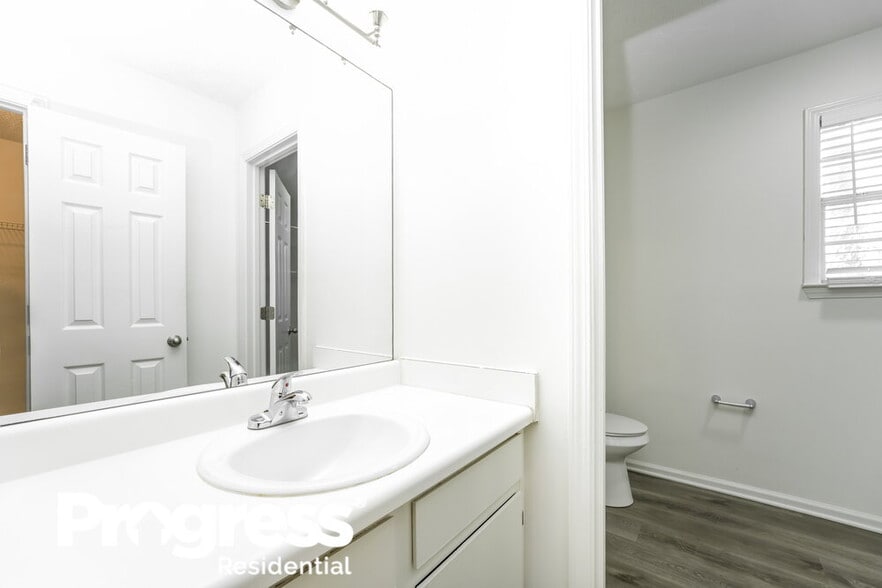 Building Photo - 1569 Dillard Rd