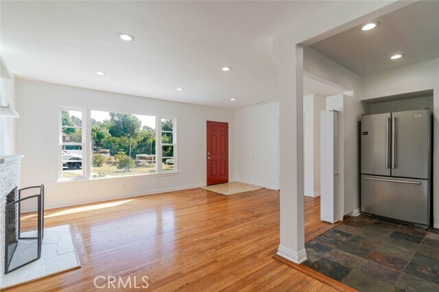 Building Photo - 13057 Gladstone Ave