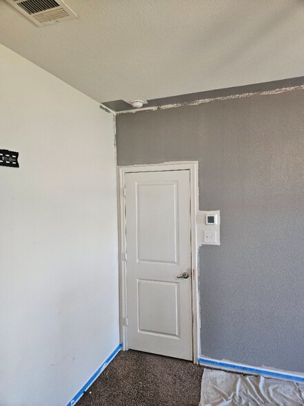 Building Photo - 2711 Eros Ln