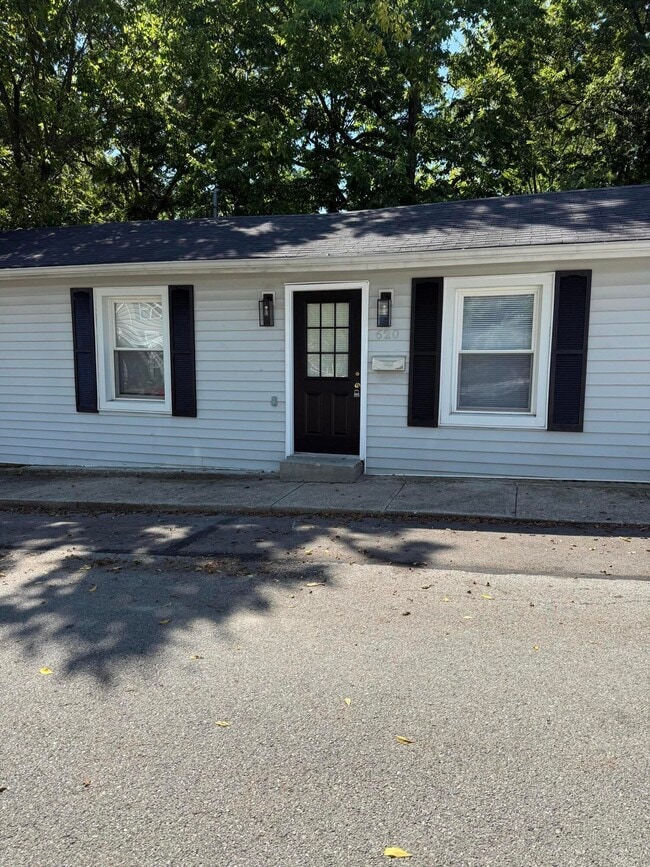 Primary Photo - 620 Locust St