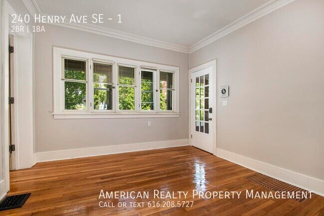 Building Photo - 240 Henry Ave SE