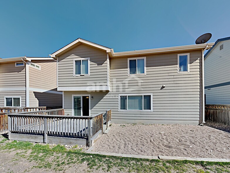 Building Photo - 5163 Pelican St