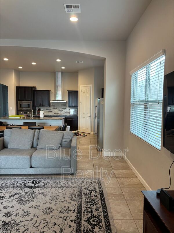 Building Photo - 7312 Valle Cantero Ln NW