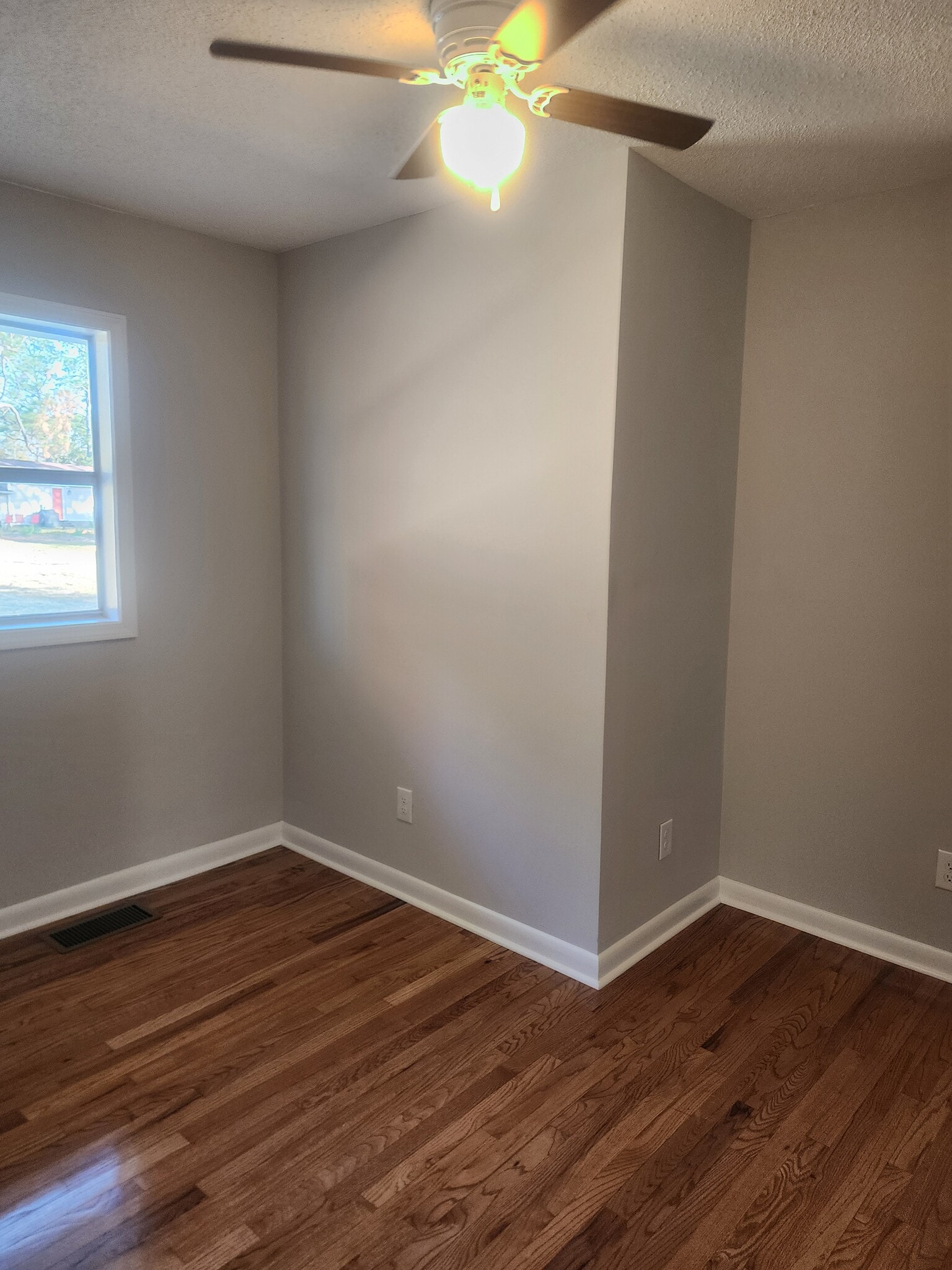 3rd bedroom - 3231 Dorian Rd