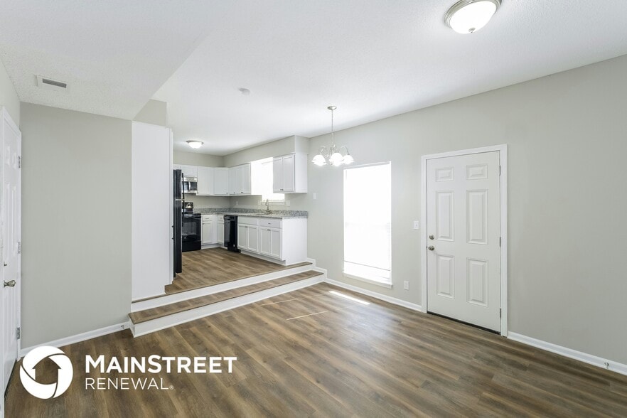 Building Photo - 8029 W 149th St