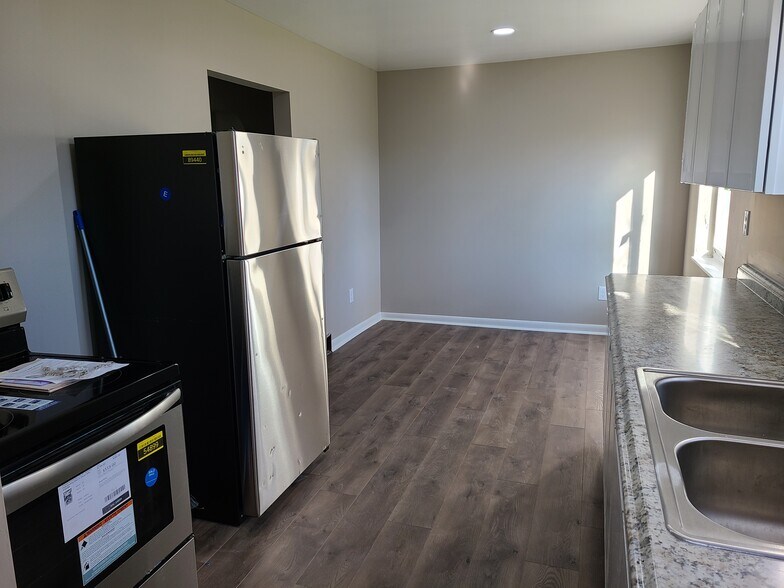 Building Photo - 7995 Stony Creek Rd