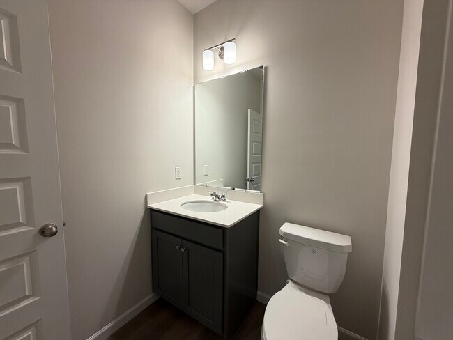 Building Photo - 2529 Ruby Dixon Xing Dr