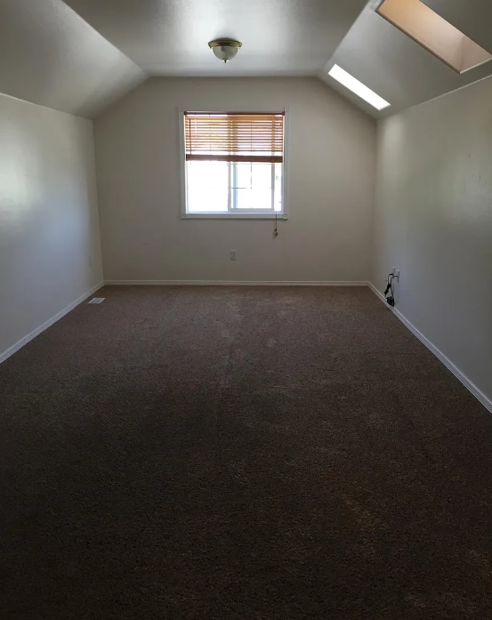 Building Photo - 2244 Hickory Wy N